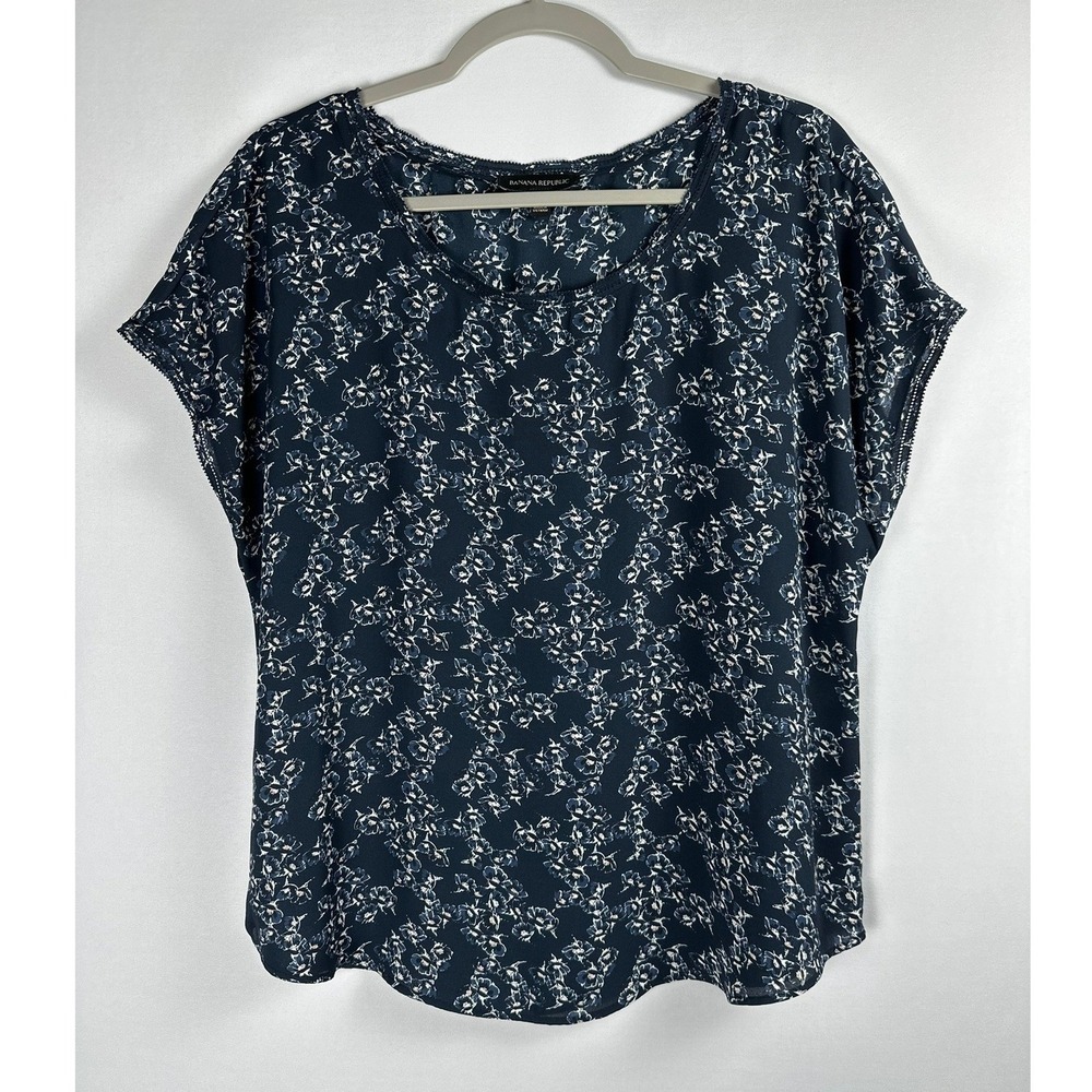 Banana Republic Floral Top M Blue Cap Sleeve Cottagecore Boho Career Office